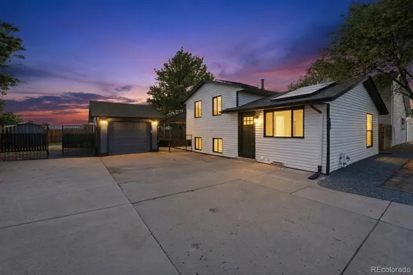 1021 PACIFIC CT