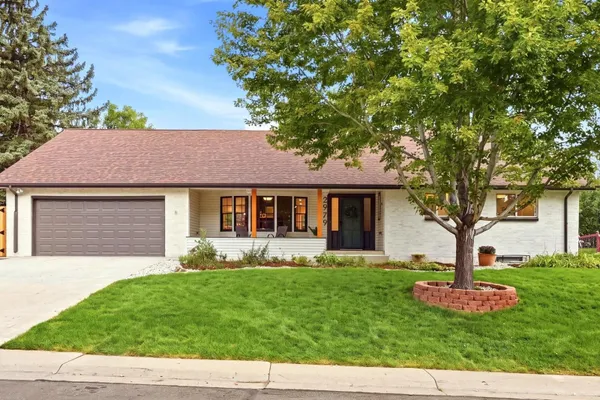 2979 ROBB CIR