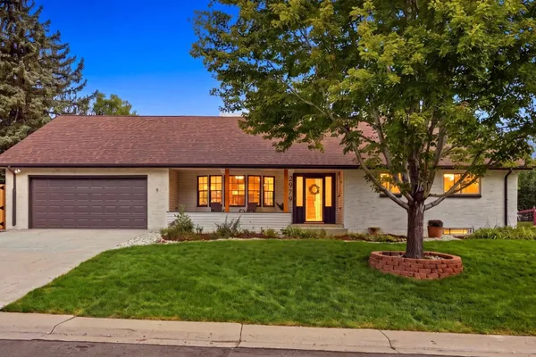 2979 ROBB CIR