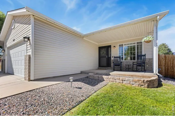 3009 SPRING COVE DR