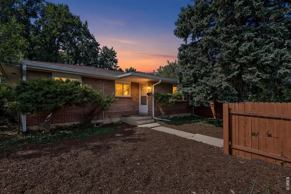 441 HARVARD LN