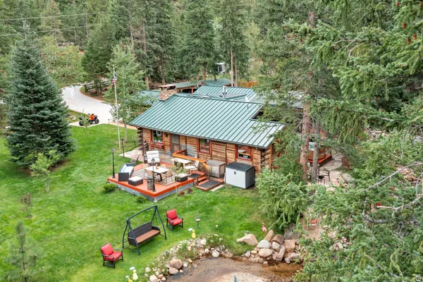 626 RIVERSIDE DR