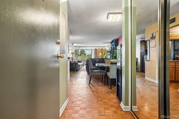 1313 N WILLIAMS ST 405