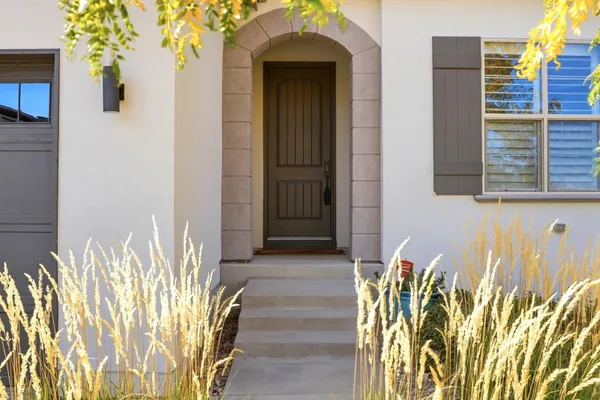 10562 MONTECITO DR