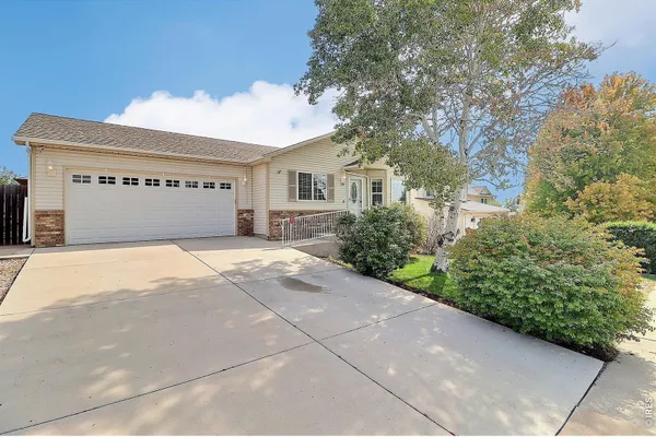 3100 CODY AVE
