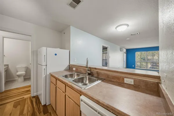 2510 TAFT DR 302