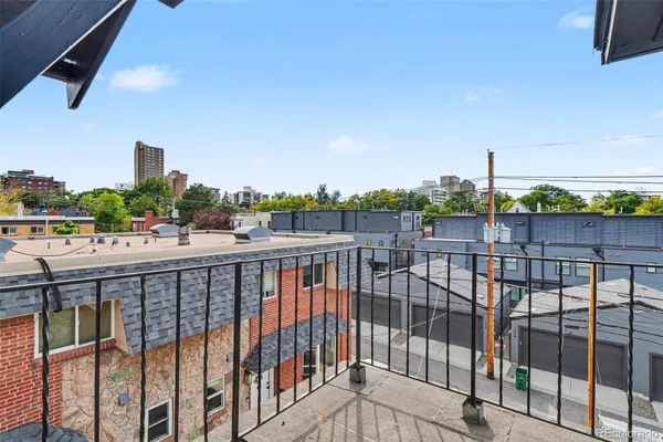1359 GAYLORD ST 3