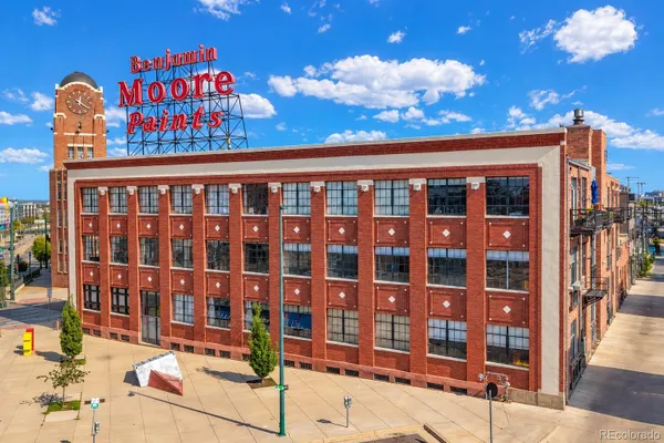 2500 WALNUT ST 209