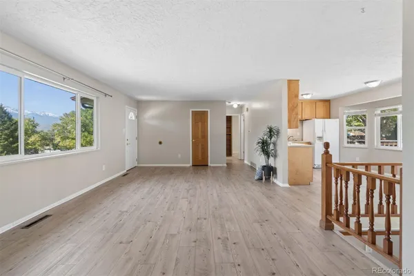 408 ELMWOOD DR