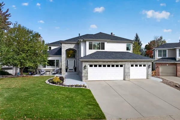26 DESERT WILLOW LN