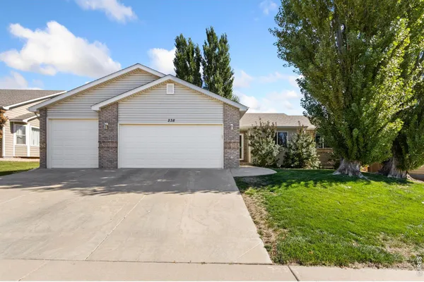 238 ASPEN GROVE WAY