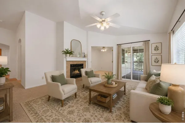 2927 WHITETAIL CIR