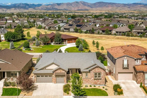 2309 PICADILLY CIR