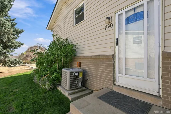 790 W CLEVELAND CIR