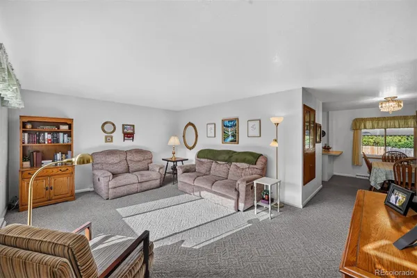 1679 S VAN GORDON CT