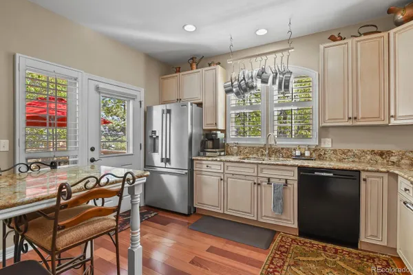 8857 EDINBURGH CIR