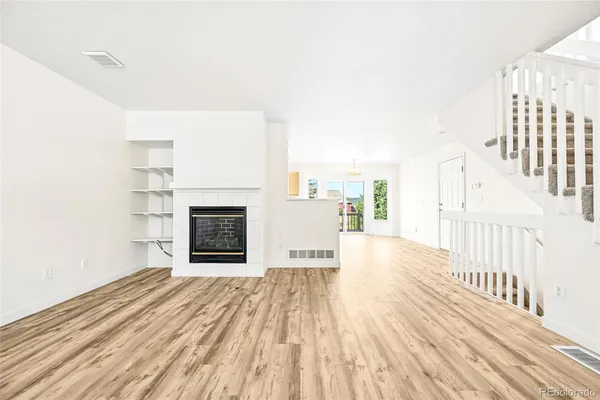 1703 BAIN DR