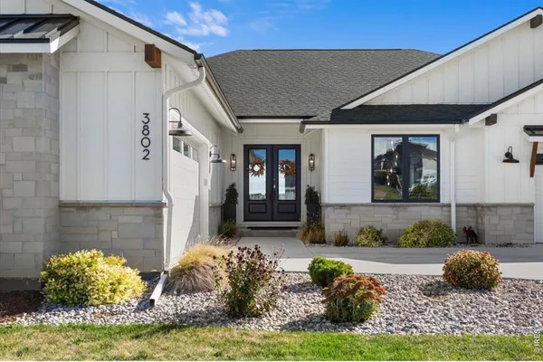 3802 BRIDLE RIDGE CIR