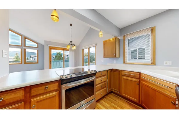 1555 RAVEN CIR C