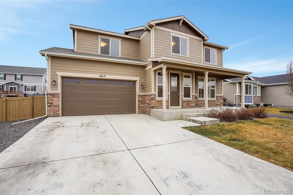 6819 CATTAILS DR