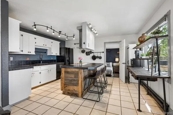 3708 ROOSEVELT AVE
