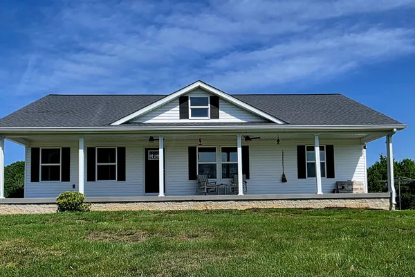 4 LEWIS JAMES LN