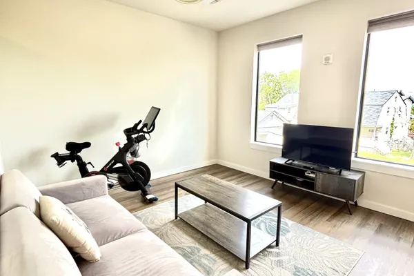 1900 12TH AVE 307