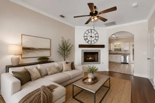 1122 WOODBURY FALLS CT