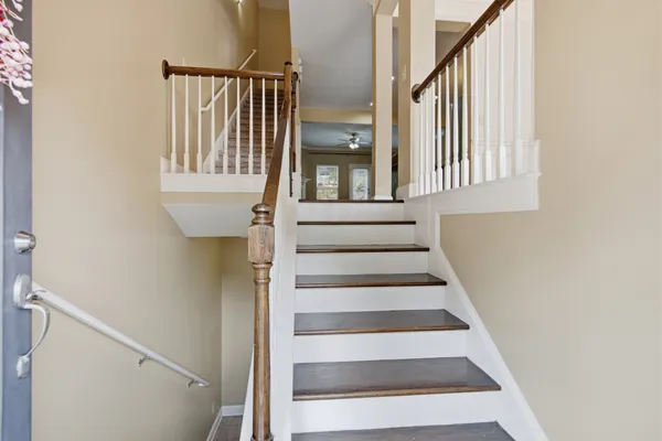 1066 WOODBURY FALLS DR
