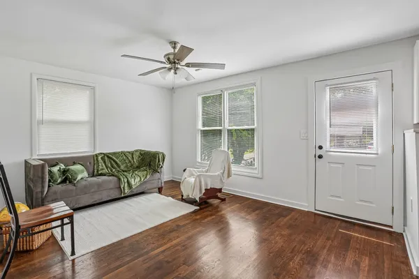 1467 SNELL BLVD