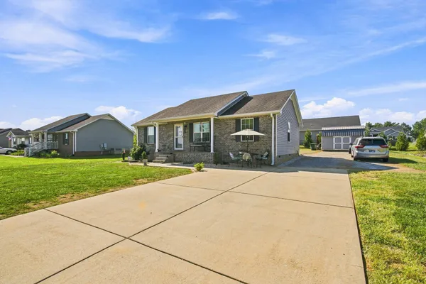 212 SHAUB RD