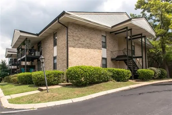 4425 WESTLAWN DR B101