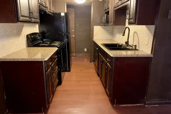 4425 WESTLAWN DR B101