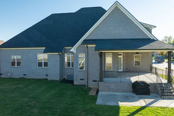 4016 CANBERRA DR