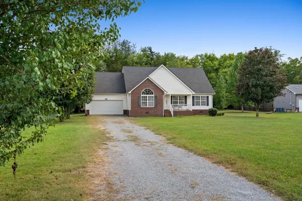2431 VANLAWN LN