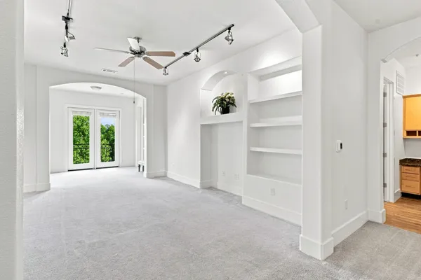 2600 HILLSBORO PIKE 327