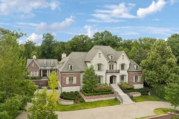 283 JONES PKWY