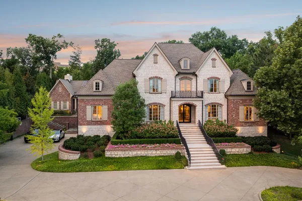 283 JONES PKWY