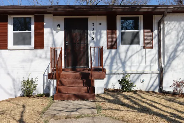 3318 OLSEN LN
