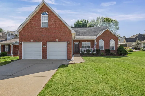 1503 CHAPMAN LN