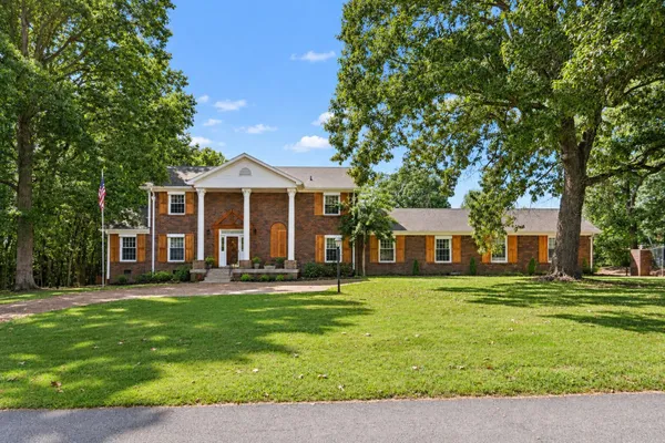 103 FORREST HILLS CIR