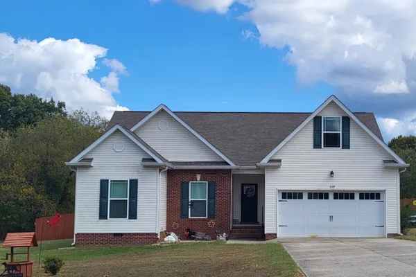 609 MEADOWLARK DR