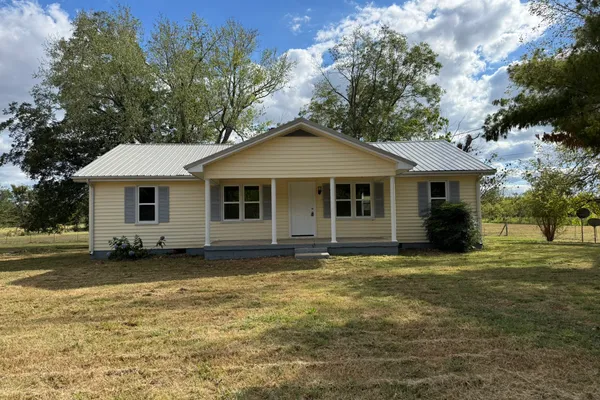 447 PEPPER HILL RD