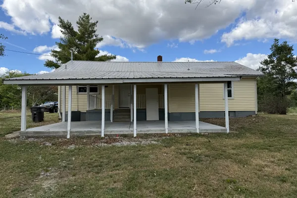 447 PEPPER HILL RD