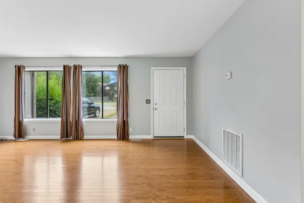 108 DORAL CT