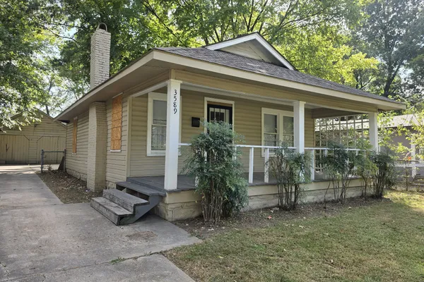 3589 FAXON AVE