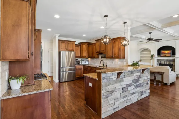 3004 BRISBANE CT