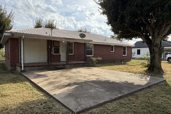 106 FOUNTAIN HEAD RD