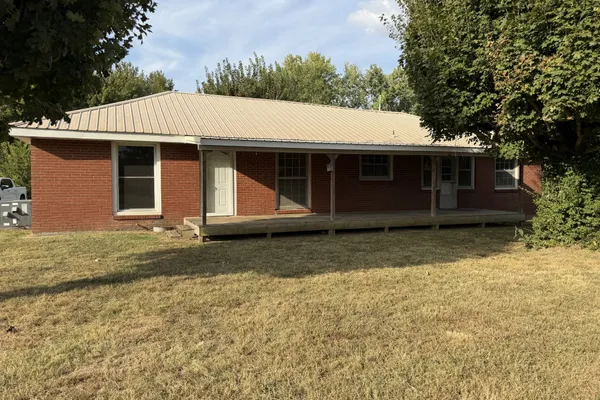 106 FOUNTAIN HEAD RD