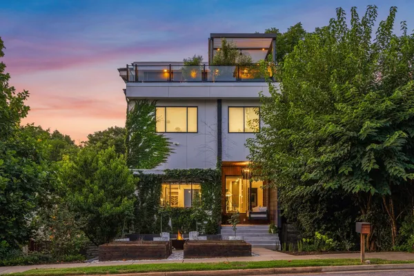 1105 GLENVIEW DR
